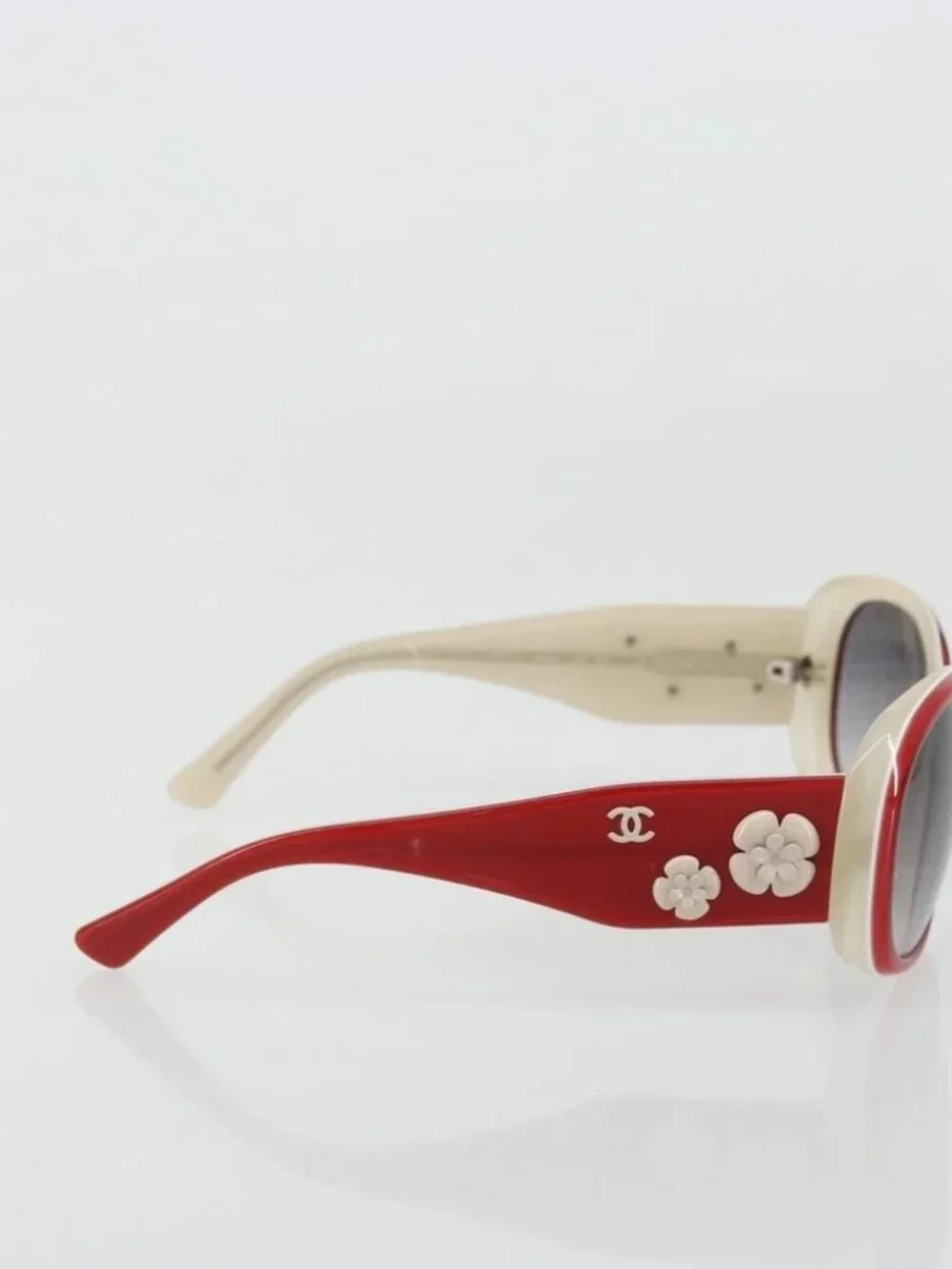 CHANEL Camelia Sunglasses plastic Red 5113 CC Auth YKZ1411A
